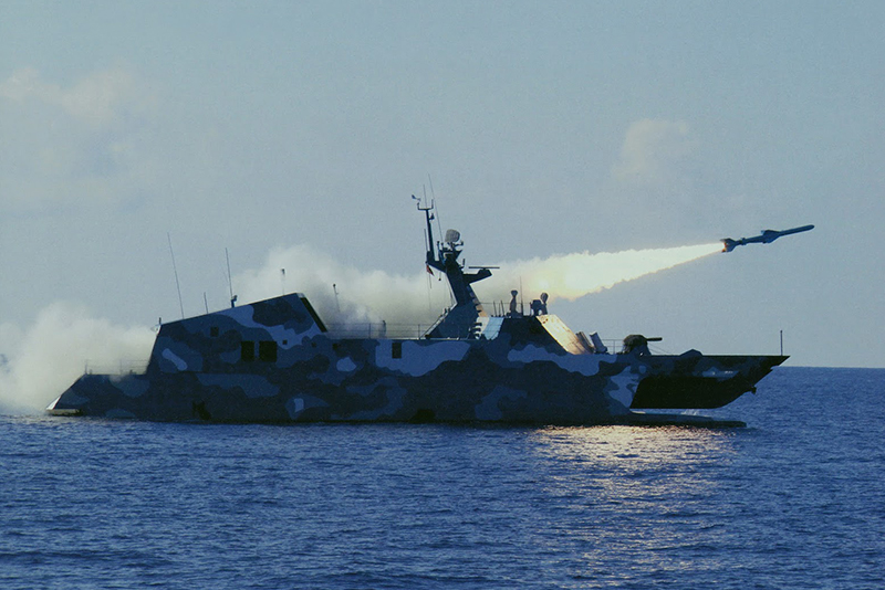houbei-class-fast-attack-missile-craft-stealth-catamaran