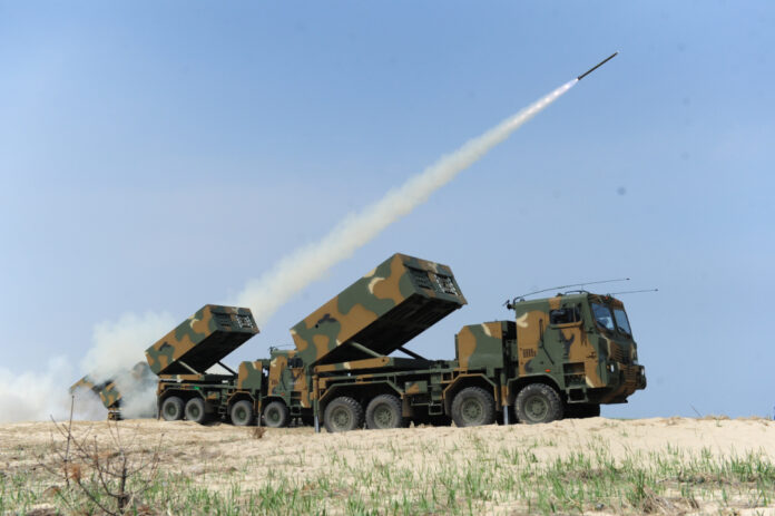سامانه موشک انداز چندگانه Chunmoo K239.